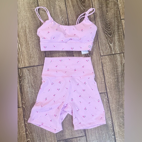Astoria LUXE BLOSSOM Sports Bra and Scrunch Shorts NWT - Picture 8 of 8